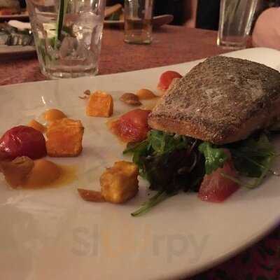 Szatyor Bár és Galéria