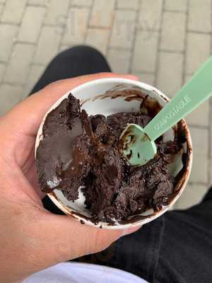 Fragola Ice Cream Shop