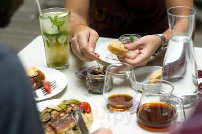 Flow Speciality Coffee Bar & Bistro