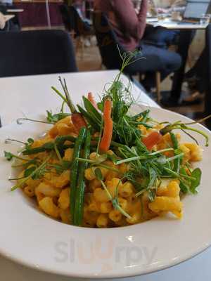 Flow Speciality Coffee Bar & Bistro