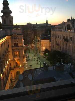 Toprum Skybar & Restaurant