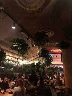 Toprum Skybar & Restaurant