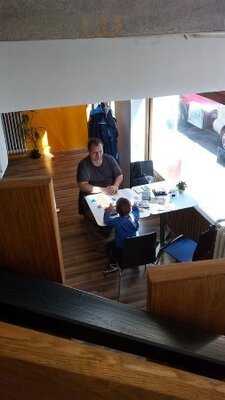 Görbe Bögre Kávézó