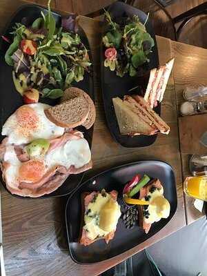 A Table Madách 1. Boulangerie - Patisserie