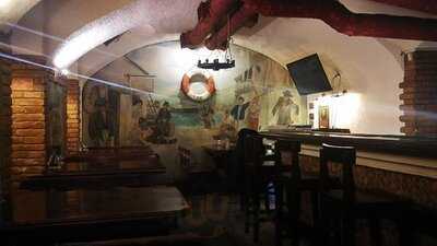 Korcsma Piszkos Fredhez Restaurant And Pub