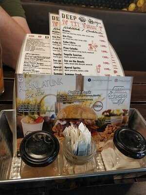 Deep Burger