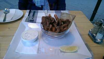 Hello Hal Fishbar Budapest