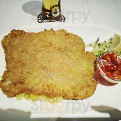 Ypsilon Café Étterem