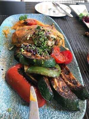 Elements Budapest Bar & Restaurant