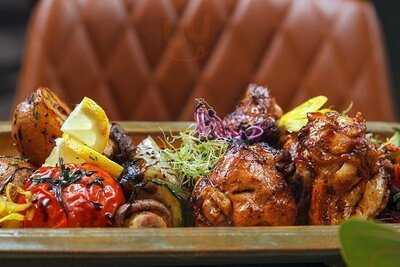 Elements Budapest Bar & Restaurant