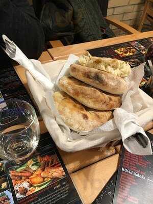 Yu Grill Szerb Étterem