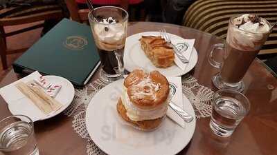 Cukraszda Patisserie