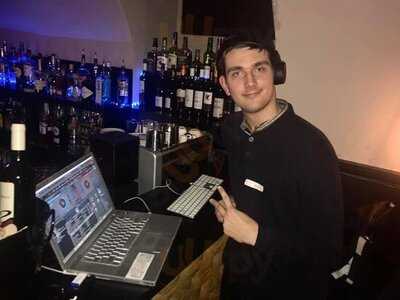 Budapest Speakeasy Bar & Cafe