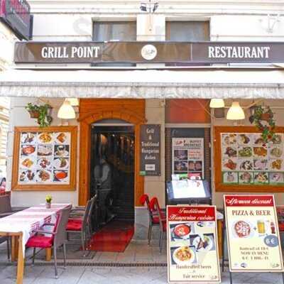 Grillpoint Cosmo Hotel's Restaurant