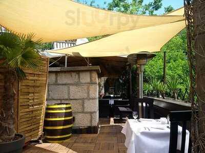 Manna Euthentic Lounge