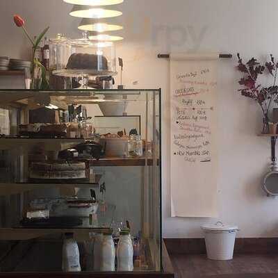 Jm6 Sütiző Bakery & Café