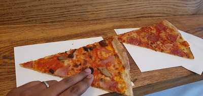 Pizza Me #3 Fashion Street