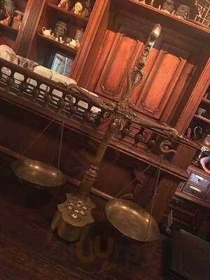 Puskin Kávéház és Étterem