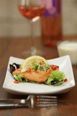 Cayman Etterem Es Pizzeria