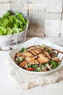 Cayman Etterem Es Pizzeria