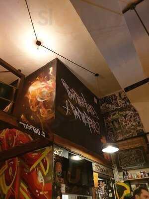 Roots Budapest Bar And Tattoo