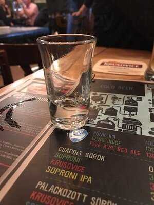 Roots Budapest Bar And Tattoo