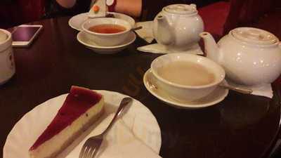 Teahaz A Voros Oroszlanhoz