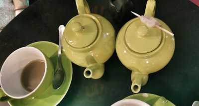 Teahaz A Voros Oroszlanhoz