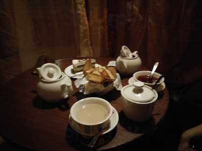 Teahaz A Voros Oroszlanhoz