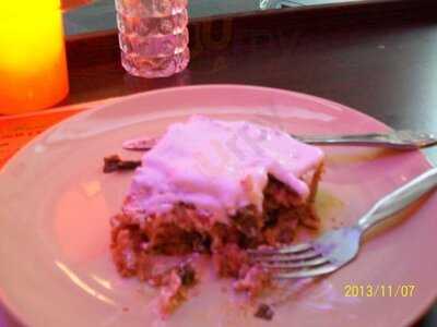 Basil Ica Salad And Pancake Bar