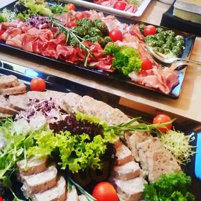 Teátrum Café & Bistro