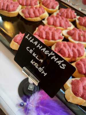 Teátrum Café & Bistro