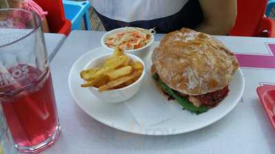 Pelikan Gatorhaz Bufe