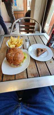 Bendő-mentő Bisztró