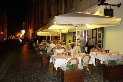 Fekete Holló Étterem