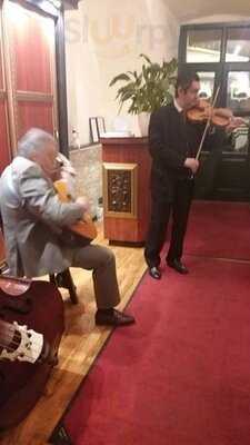 Fekete Holló Étterem