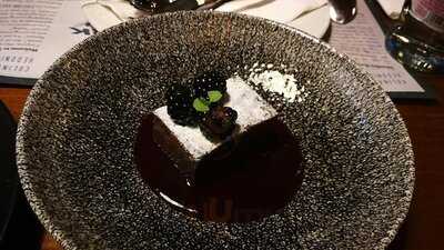 5villa Restaurant & Bar