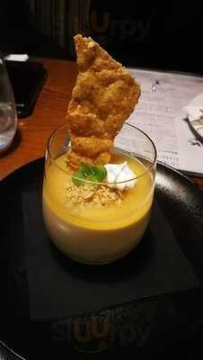 5villa Restaurant & Bar