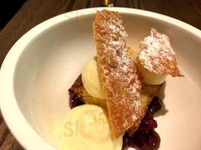 Voros Homar Belvarosi Halpiac Es Gasztrobar