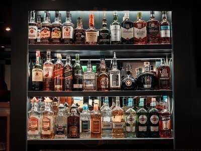 Winners Sports & Music Pub