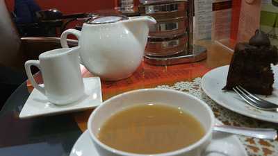 Prága Kávéház és Teázó