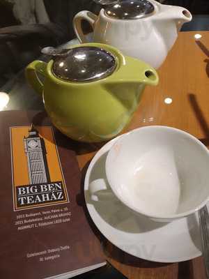 Prága Kávéház és Teázó