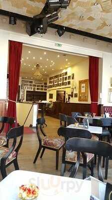 Rózsavölgyi Szalon & Café