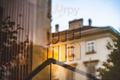 Good Karma - Október 6. Utca