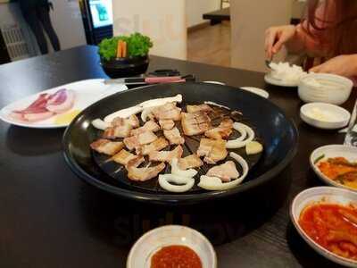 K Point Table Grill Koreai Étterem