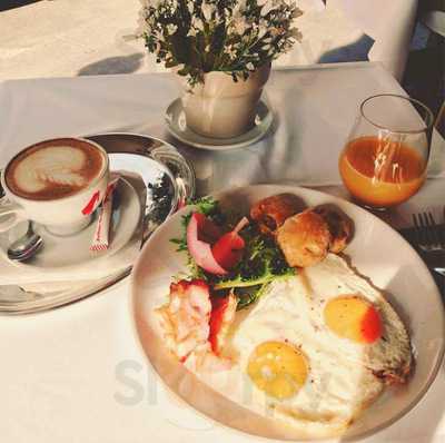 Aviator Cafe & Bisto