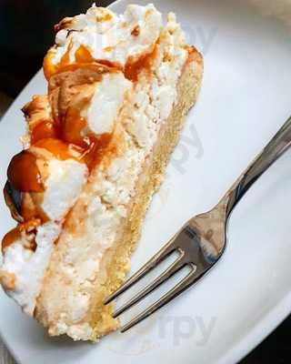 Rauf Cukrászda és Kávézó Budapest