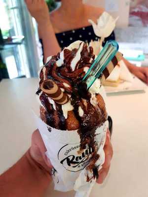 Rauf Cukrászda és Kávézó Budapest