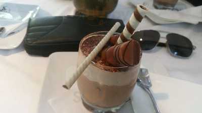 Rauf Cukrászda és Kávézó Budapest