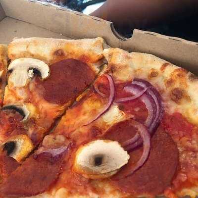Poni Caffe Pizza